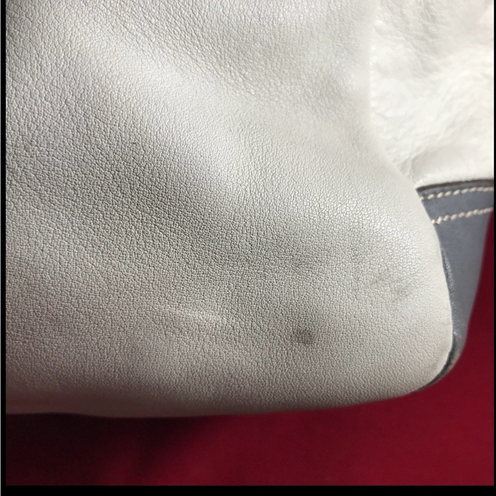 Coach Tote - Picture 4 of 7